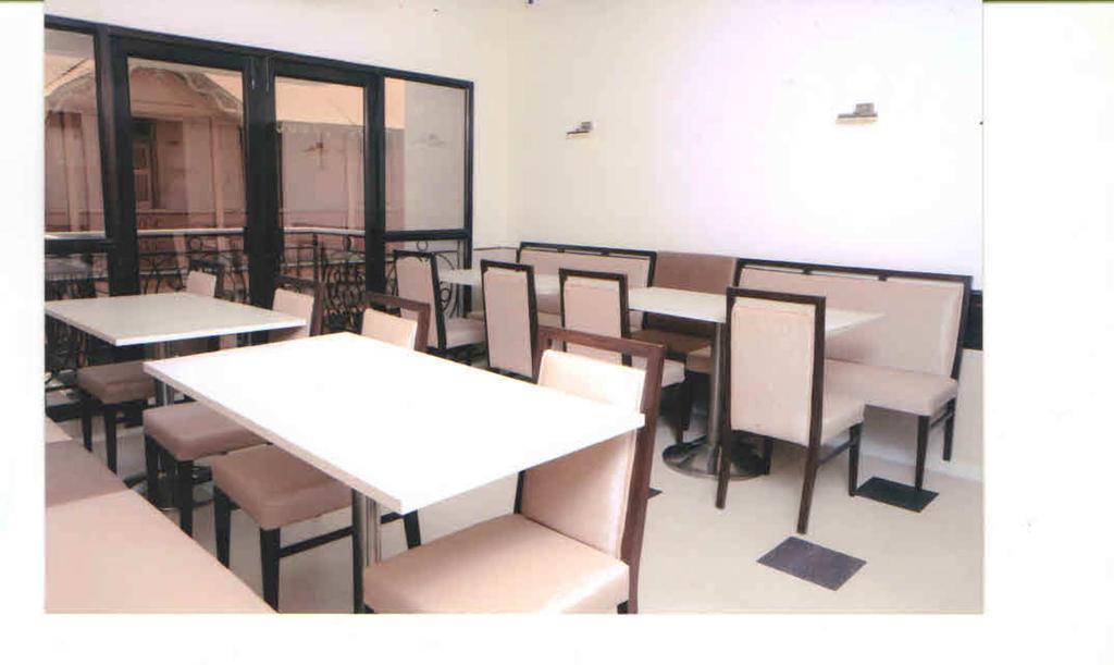Khimji Bhagwandas Arogyabhavan Hotel Nászik Kültér fotó
